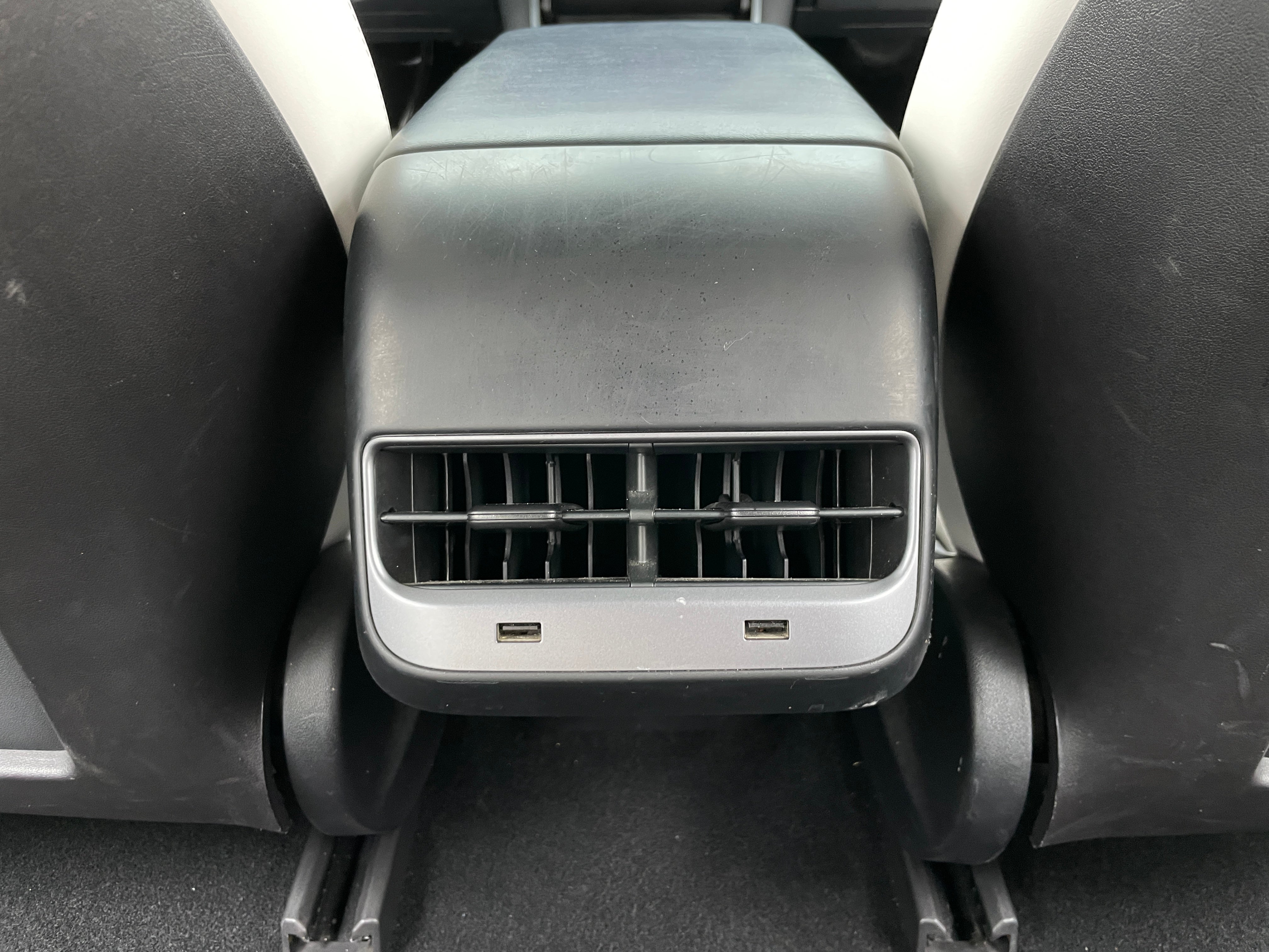 tesla model 3 2019 5YJ3E1EA3KF431670 image tesla model 3 2019 5YJ3E1EA3KF431670 image